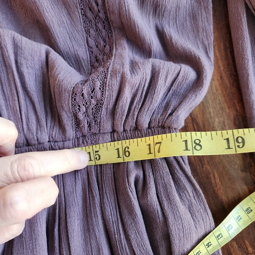 Beautiful American Eagle Outfitters Medium Lacey Purple Dress Size Medium Lined - Picture 7 of 9
